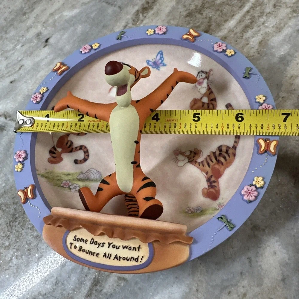Tigger 100 Acre Days Plate Some Days You Want to Bounce All Around 3D Disney